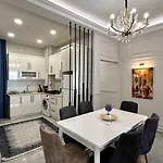 Taksim Square Luxury 4br Next To Perfect For Families & Groups 公寓 *
