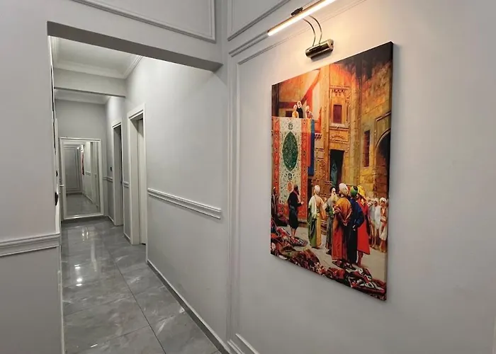 아파트 Taksim Square Luxury 4br Next To Perfect For Families & Groups