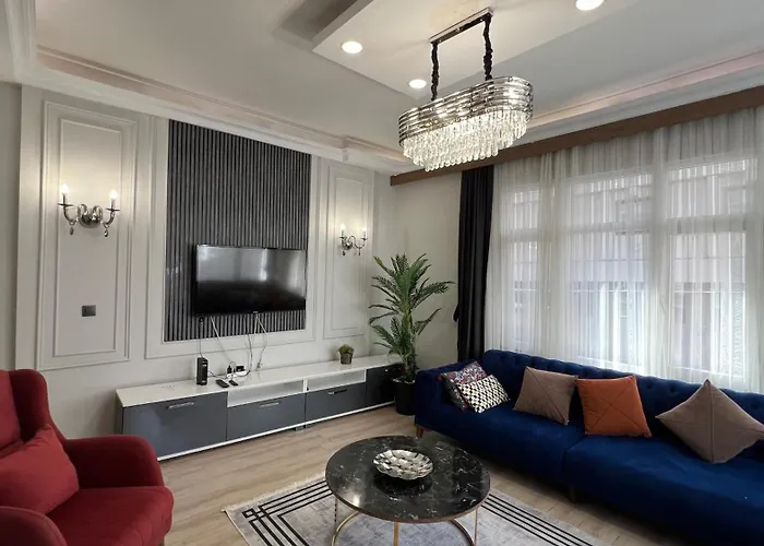 Taksim Square Luxury 4br Next To Perfect For Families & Groups 아파트