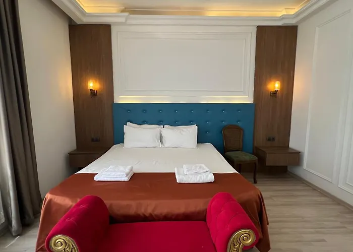 Taksim Square Luxury 4br Next To Perfect For Families & Groups