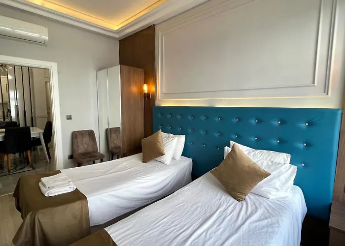 Taksim Square Luxury 4br Next To Perfect For Families & Groups 아파트