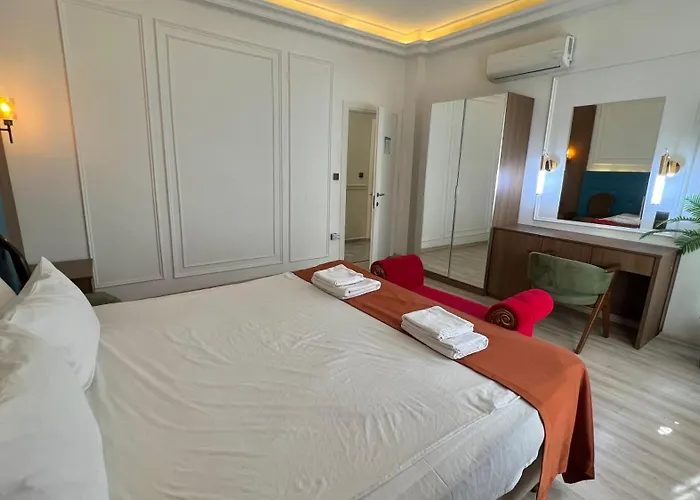 아파트 Taksim Square Luxury 4br Next To Perfect For Families & Groups