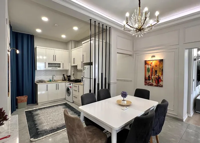 Taksim Square Luxury 4br Next To Perfect For Families & Groups 아파트 *