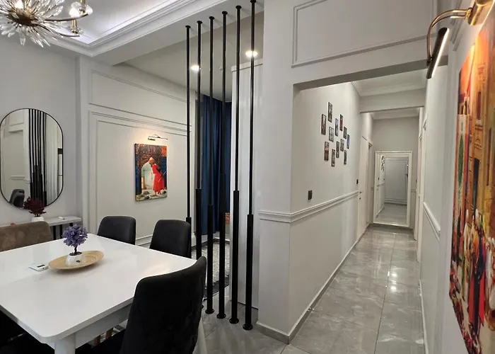 Taksim Square Luxury 4br Next To Perfect For Families & Groups * 이스탄불